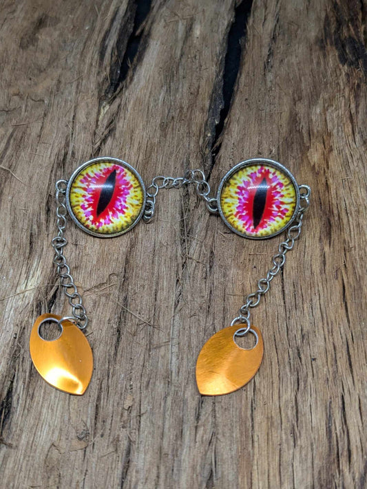 dragon eye pin decorative collar pin with chain pink and yellow