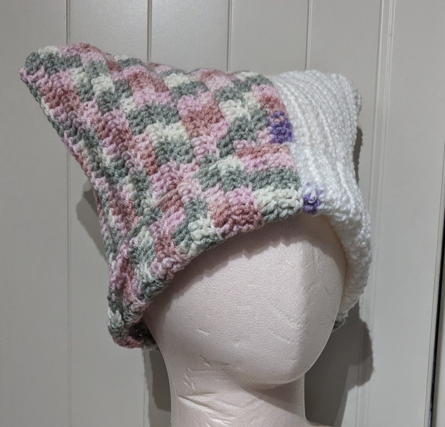 Split Cat ear beanie pink white crochet-handmade